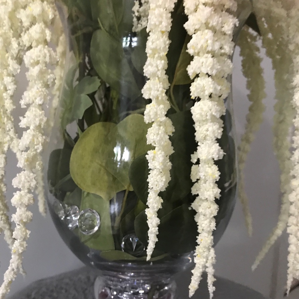 Center table decoration - Picture 9 of 11